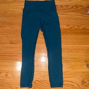 Blue lulu lemon leggings in size 6 :)